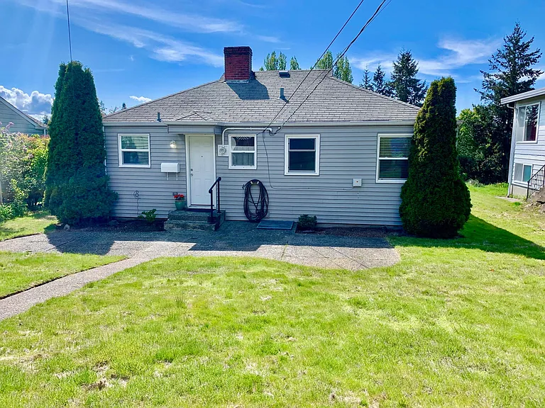 3838 46th Ave SW — Photo 3