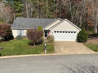 154 Stonehollow Rd, Fletcher, NC 28732