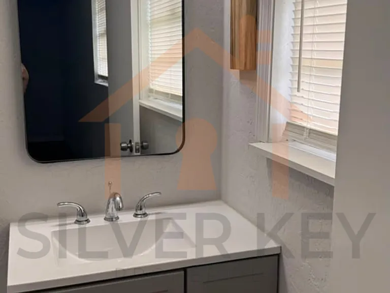 3413 SW Abilene Dr — Photo 14