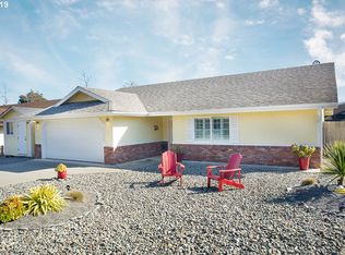 17258 Whitney Way, Brookings, OR 97415