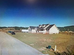 96 Arrowhead Ln, Dunlap, TN 37327