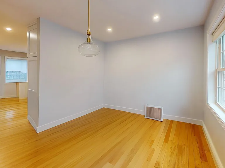 8 Knollwood Ct #8 — Photo 7