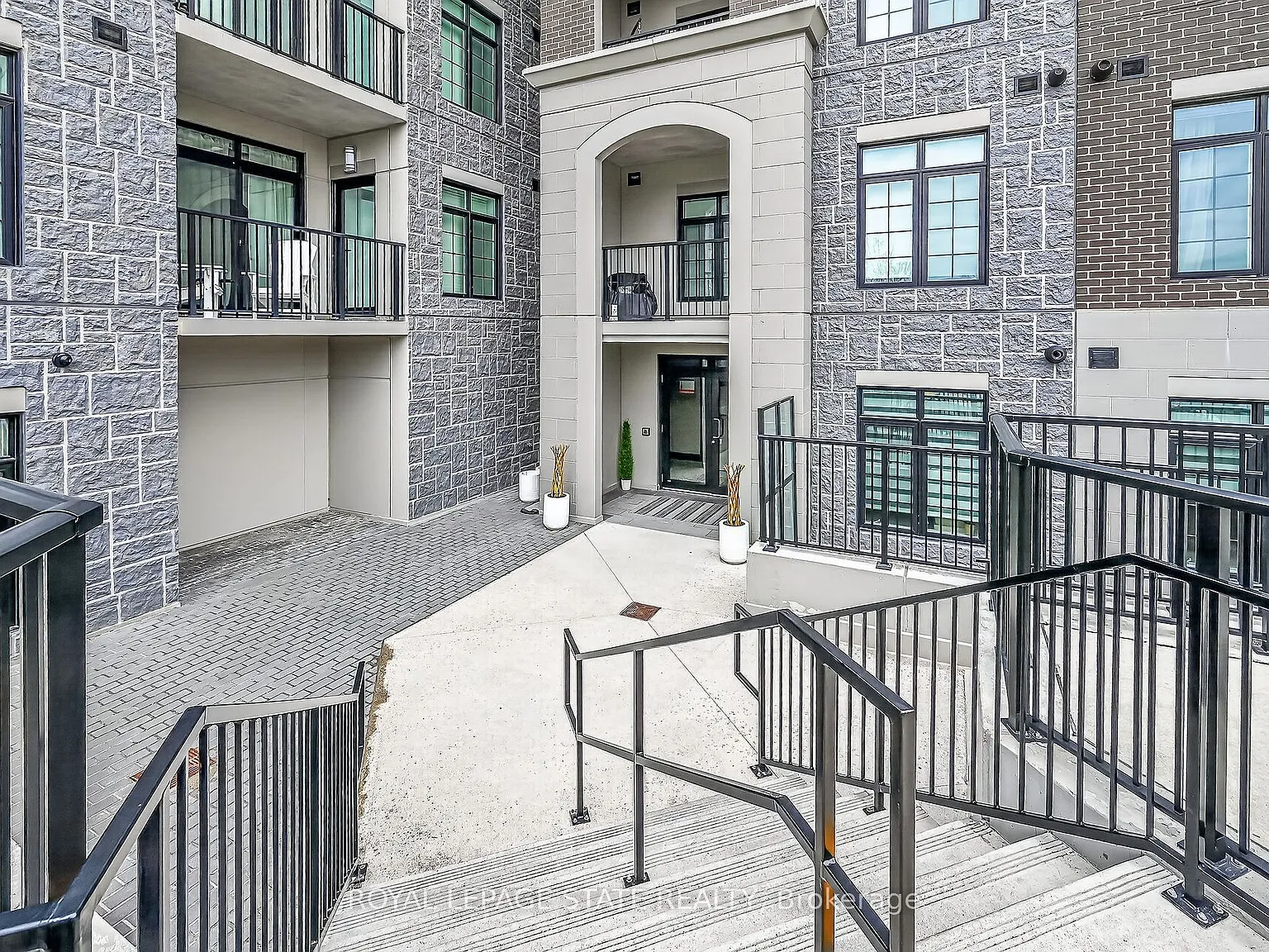 1 bed, $2,500 — Photo 1