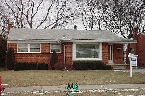1st image of 28500 Elmira St N