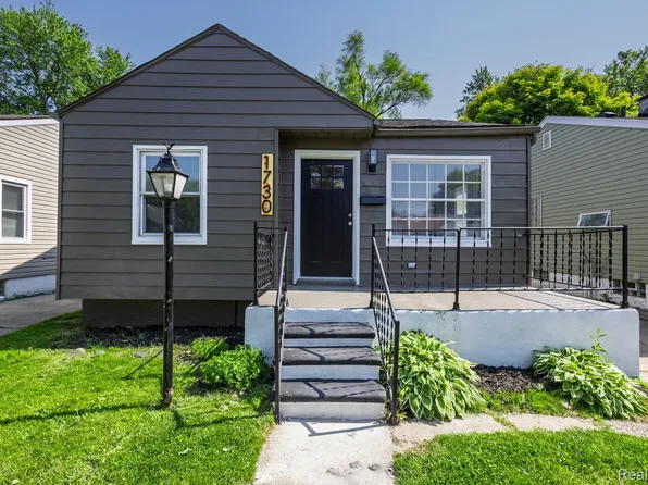 1730 E Hazelhurst St, Ferndale, MI 48220