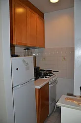 Rented by Jonathan Wachtel, LREB