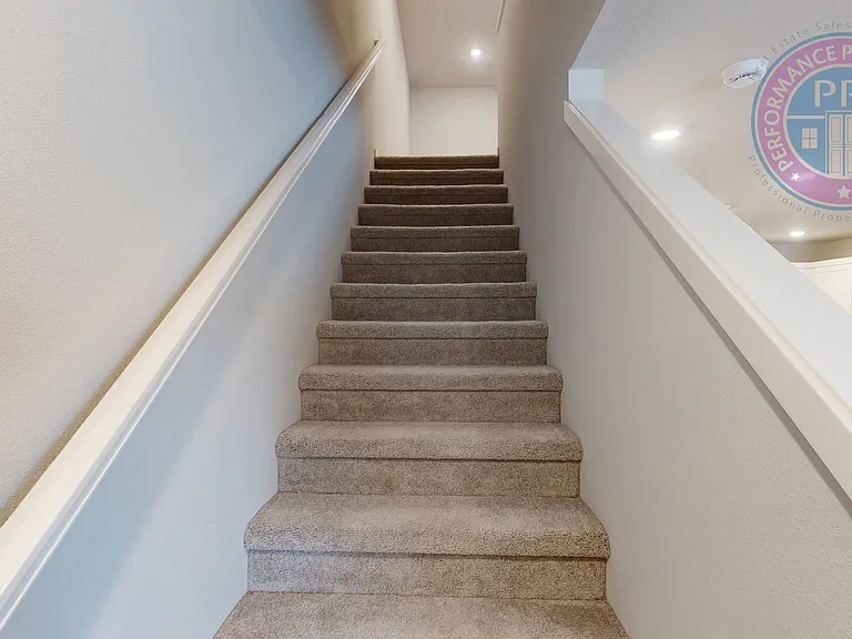 862 Sifuentez Ct — Photo 11