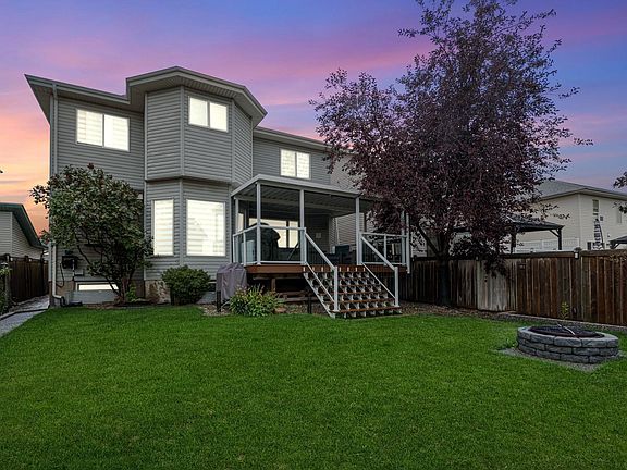 3rd image of 126 Orchid Cres