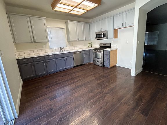3rd image of 2108 Paul Courter Way