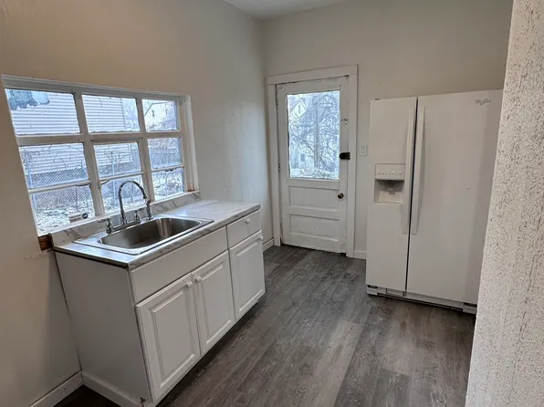 518 Industry St, Pittsburgh, PA 15210