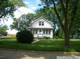 350 3rd St W, Hector, MN 55342