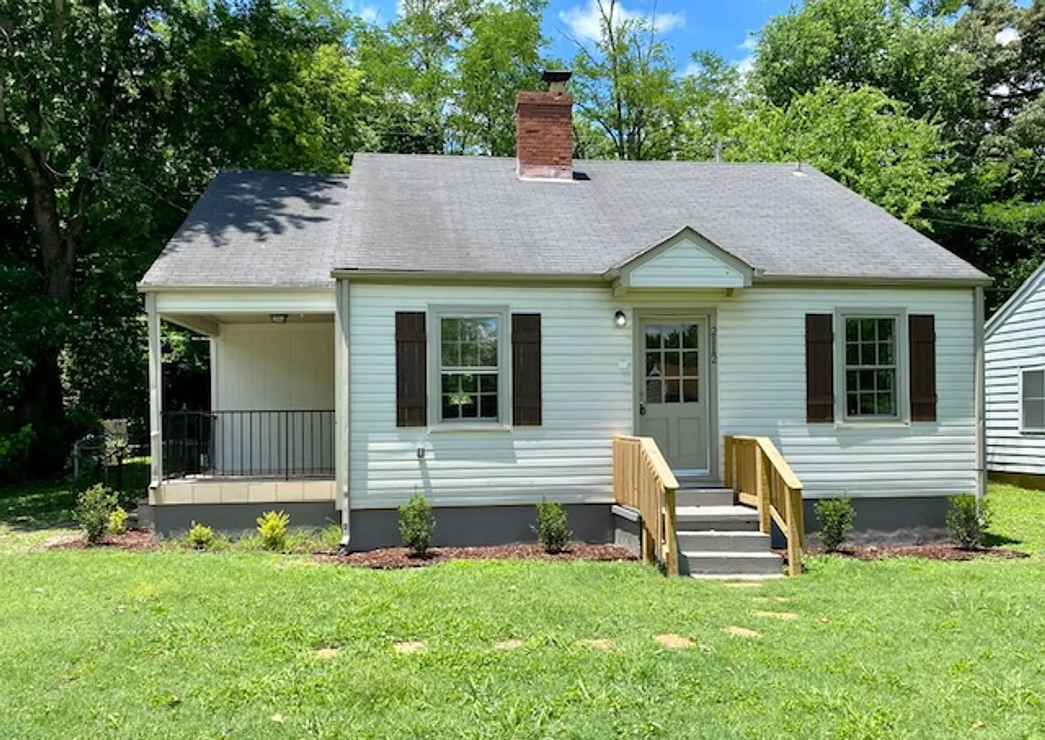Available Now-Three Bedroom/Two Bath Bungalow - Great Location! — Photo 1