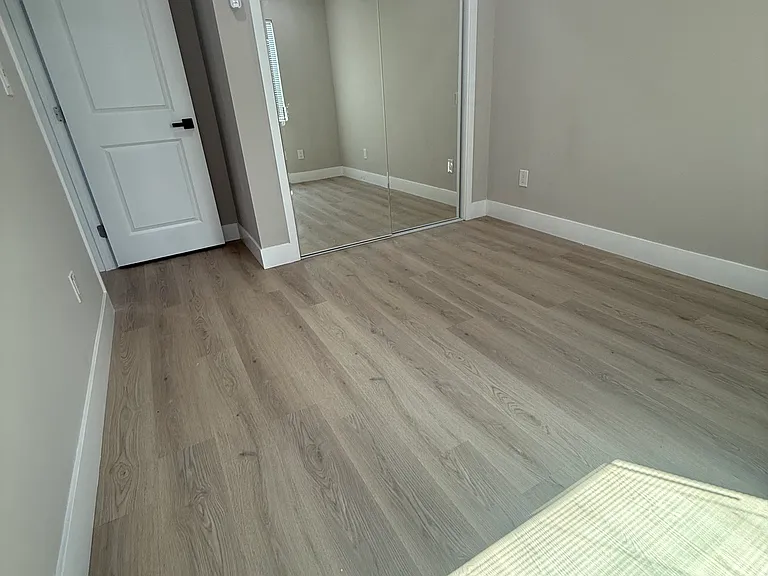 943 N Roosevelt Ave — Photo 12