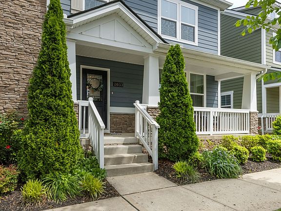 3rd image of 2037 Oglethorpe Dr