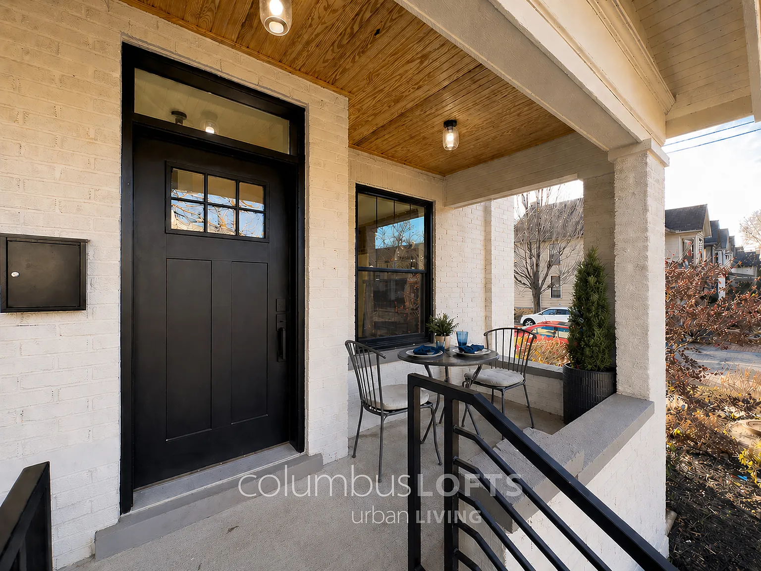 2 bed, 1056 sqft, $2,595 — Photo 2