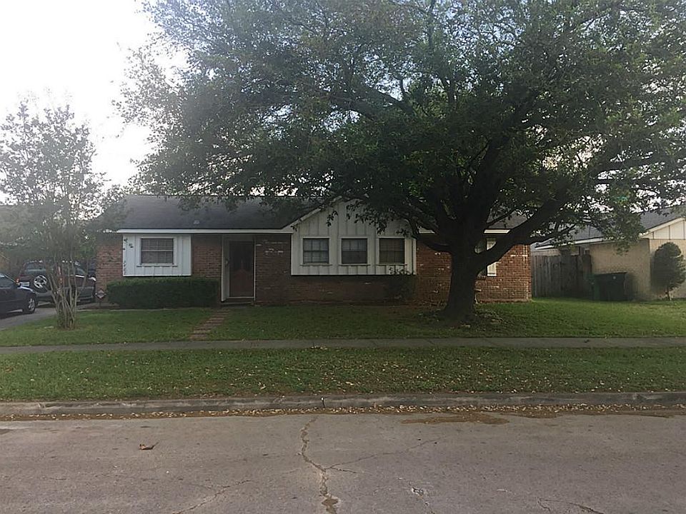 1st image of 7407 Barberton Dr