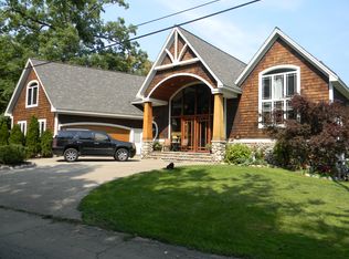 1627 Oldtown Ave, West Bloomfield, MI 48324