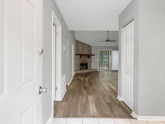 3rd image of 259 Heathersett Dr SW