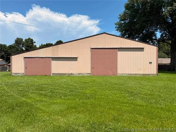 1381 Kristina Court, Scottsburg, IN 47170