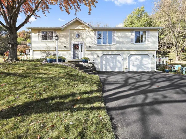737 Willow Run Street, Cottage Grove, WI 53527