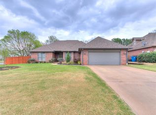 1300 Brixton Rd, Edmond, OK 73034