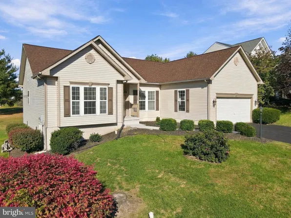 86 La Costa Blvd, Martinsburg, WV 25405