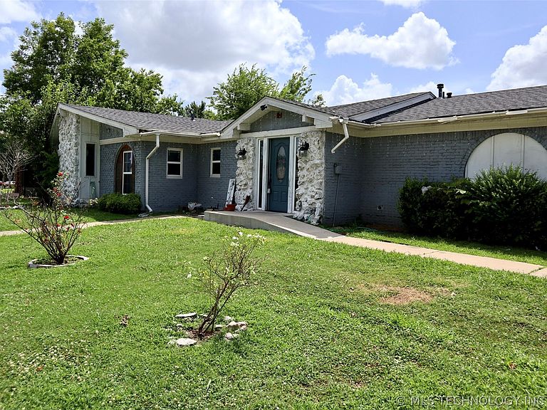 Listing photo 3