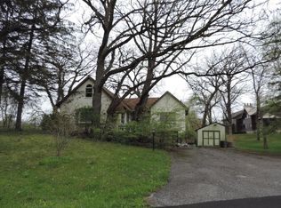 199 Island Dr, Lowell, IN 46356