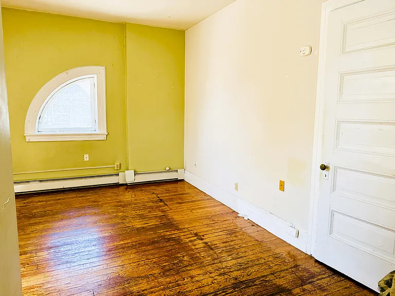 469 Whitney Ave #8-3 — Photo 17