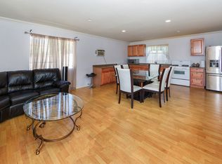 10626 Leolang Ave, Sunland, CA 91040