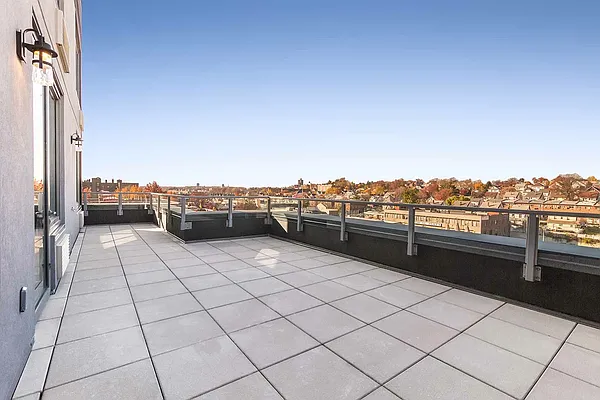 Rented by HCO NY | media 2