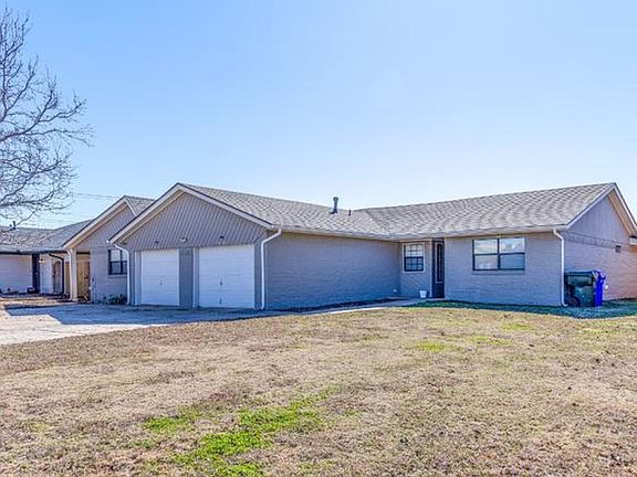 3rd image of 2334 Twisted Oak Dr #2334