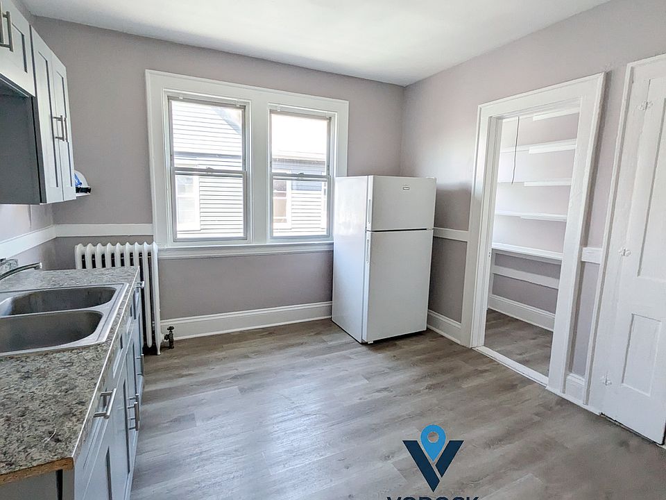 1st image of 82 James St #3N