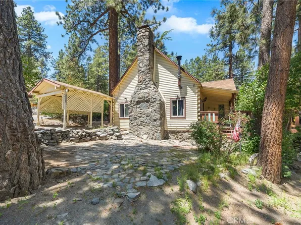 1501 Oriole Rd, Wrightwood, CA 92397