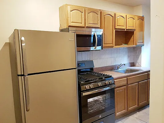 Rented by MNS | media 6