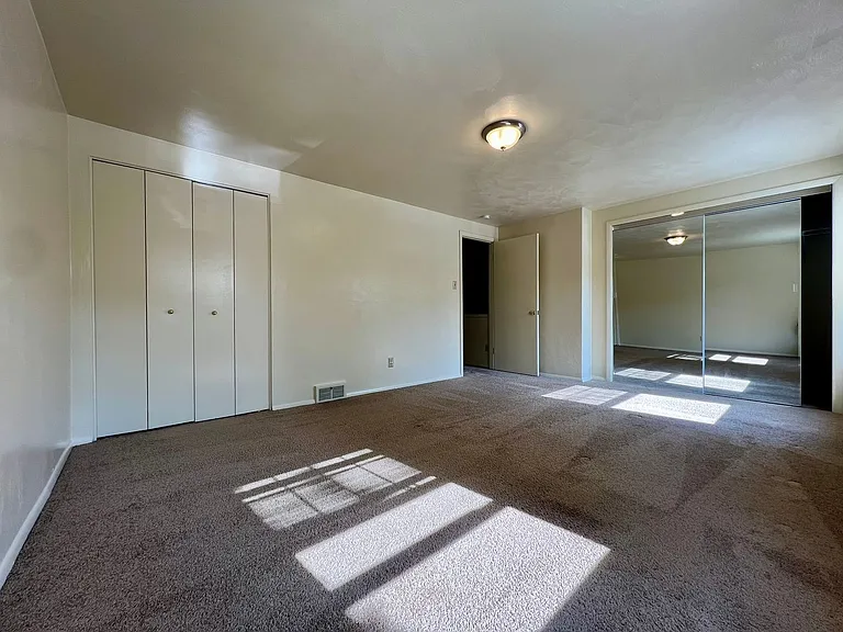442 Mower Dr #D — Photo 6
