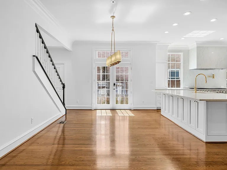 3817 Bryn Mawr Dr — Photo 11