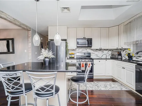 133 Durant Avenue image 6 of 35