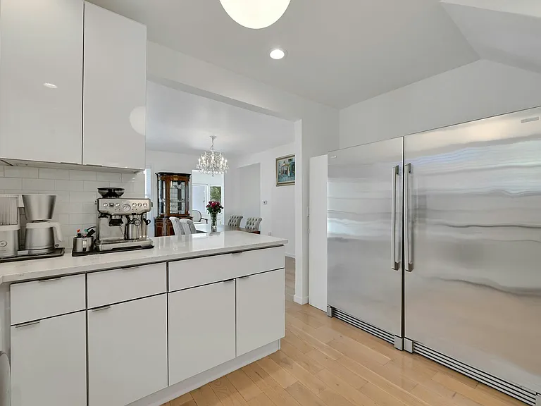 318 Beechwood Pl — Photo 2
