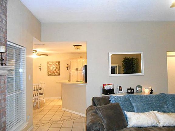 5th image of 6101 Duchess Ave