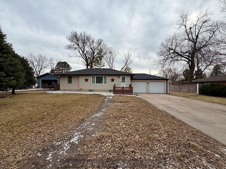 1st image of 2509 Park Dr