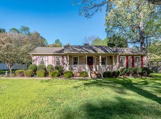 105 Oak Hill Dr, Huntersville, NC 28078