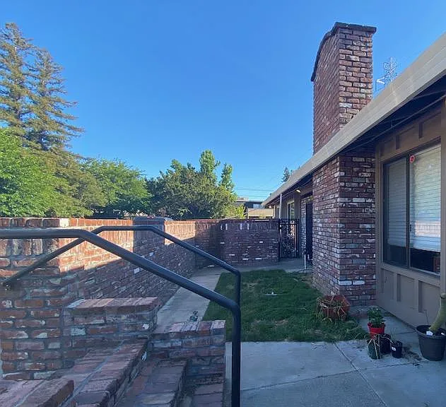 2313 Villanova Cir — Photo 4