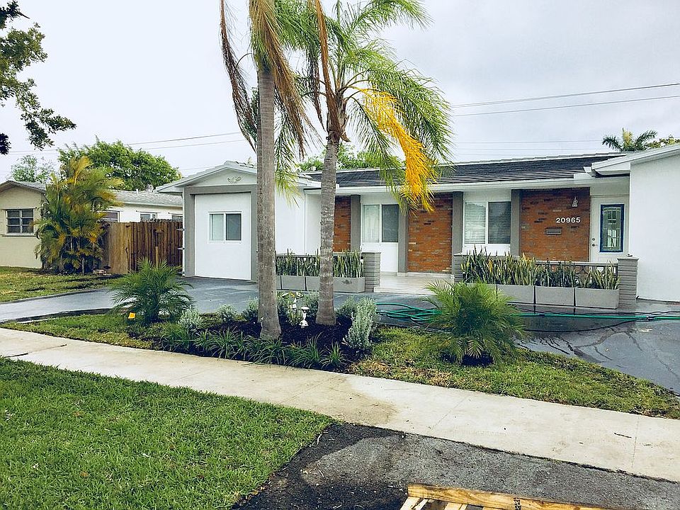 1st image of 20965 NE 19th Ct