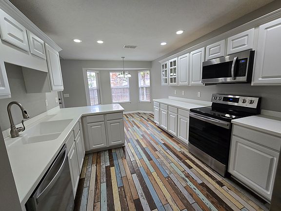 5th image of 817 Maricopa Dr