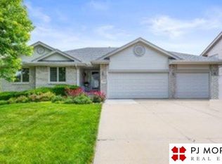 7307 N 76th St, Omaha, NE 68122