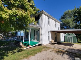 822 Decatur St, Lincoln, IL 62656