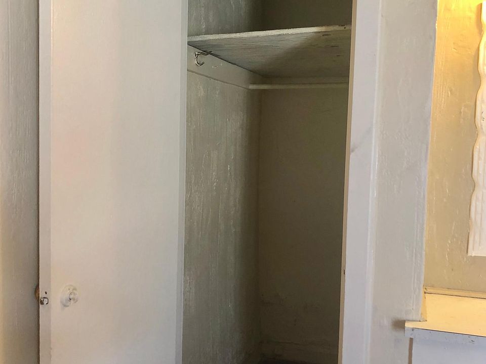 1st image of 4111 N Mesa St #10