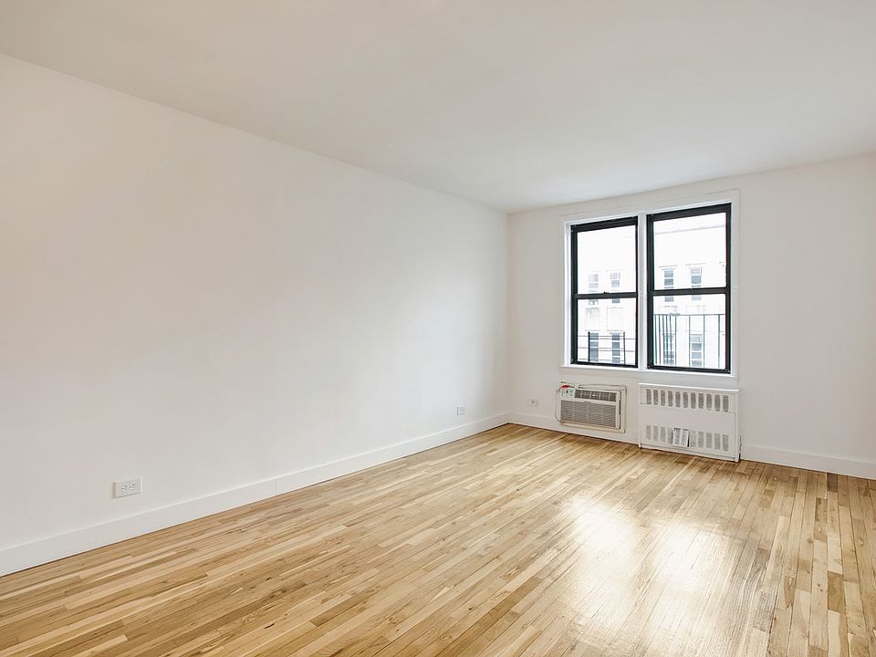 2nd image of 315 E 21st St APT 6d