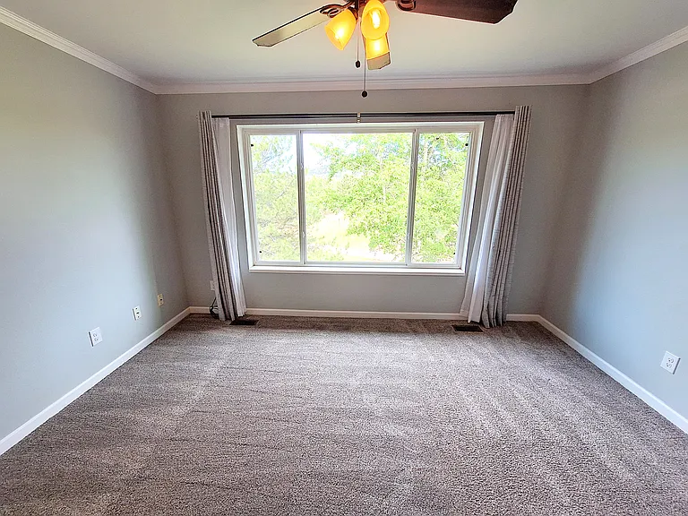 380 Paradise Cir #C8 — Photo 5
